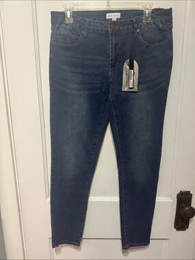 Kendall & Kylie Skinny Jeans